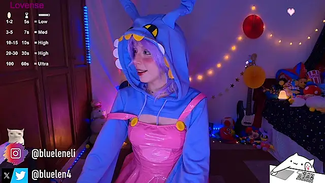 bluelen online show from 06-12-26, 11:08