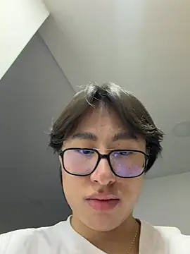 SrLuis18 online show from 06-26-26, 11:10