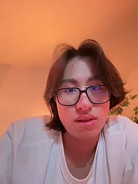 SrLuis18 online show from 12-18-25, 07:13