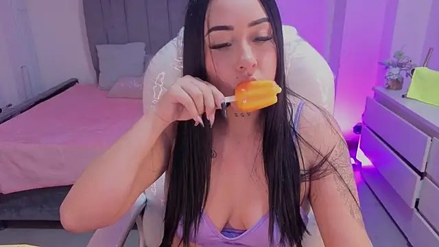 Snapshot of iam_sofiia chatting on 07-10-26, 07:58 iam sofiia online show from 07-10-26, 07:58