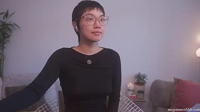 Snapshot of meganmei666 chatting on 04-08-26, 06:09 meganmei666 online show from 04-08-26, 06:09