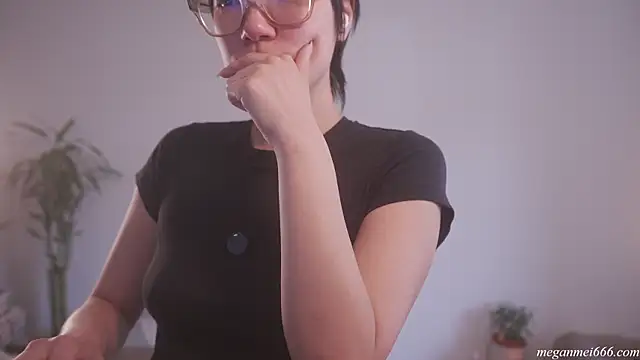 Snapshot of meganmei666 chatting on 04-15-26, 07:58 meganmei666 online show from 04-15-26, 07:58