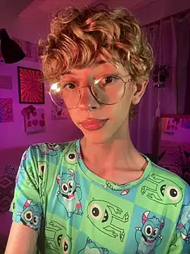 lyamthommpson online show from 02-22-26, 03:20