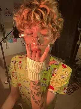 lyamthommpson online show from 02-10-26, 04:00