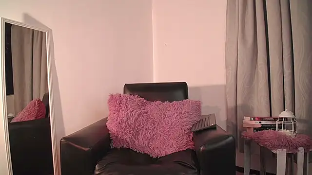 lyamthommpson online show from 02-13-25, 03:39