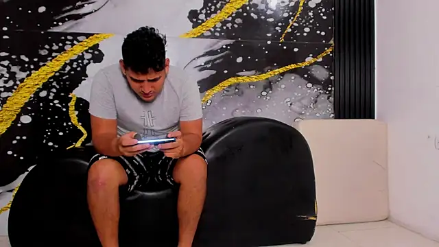 Snapshot of sweethot___ chatting on 09-08-25, 02:16 sweethot online show from 09-08-25, 02:16