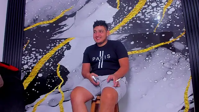 Snapshot of sweethot___ chatting on 10-06-25, 02:29 sweethot online show from 10-06-25, 02:29