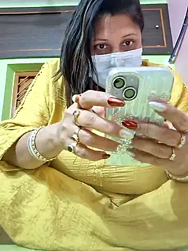 Snapshot of kunjan789 chatting on 02-11-25, 02:03 kunjan789 online show from 02-11-25, 02:03