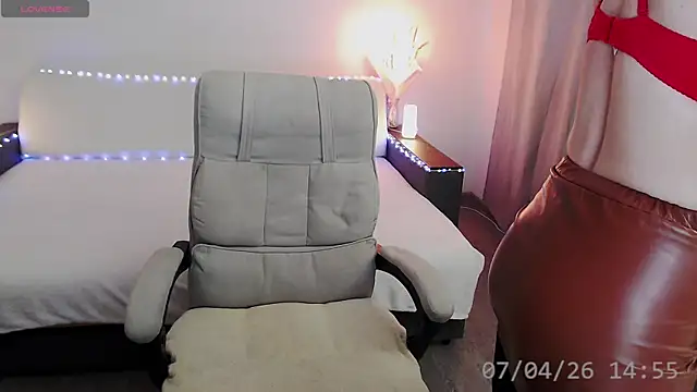 Kira Winner online show from 04-07-26, 11:56