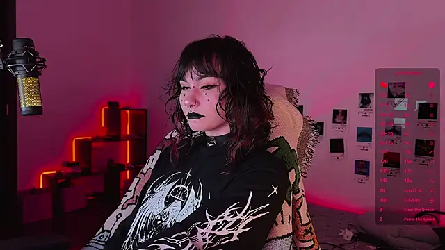 Snapshot of deadlysweet chatting on 12-03-25, 12:33 deadlysweet online show from 12-03-25, 12:33