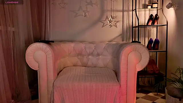 Your Little Milf online show from 02-19-26, 06:27