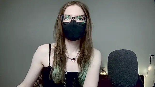 amber candyfloss online show from 12-05-25, 04:11