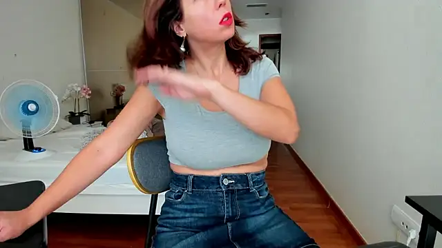 dulcey john online show from 09-17-25, 08:27