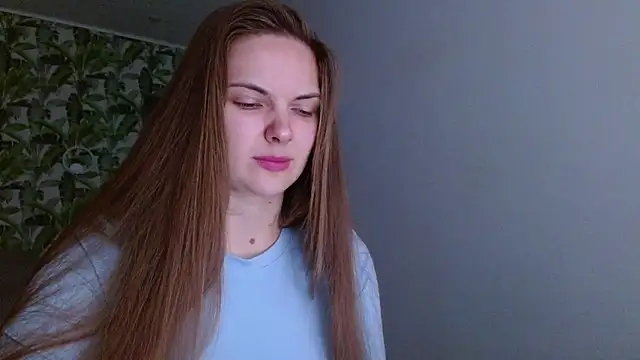 Olivia shine online show from 10-11-25, 04:24