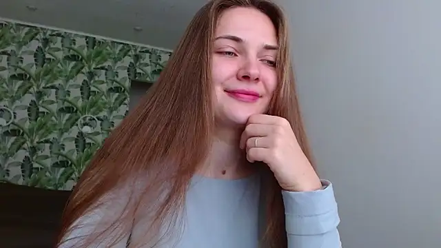 Olivia shine online show from 11-15-25, 05:22