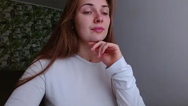 Olivia shine online show from 10-27-25, 05:19