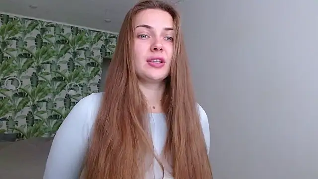 Olivia shine online show from 10-17-25, 04:27