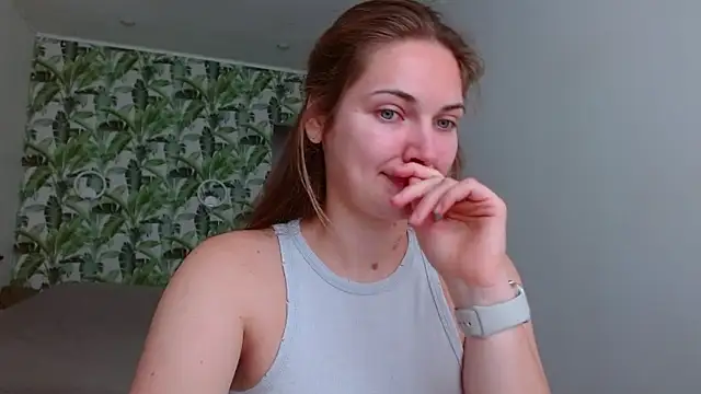 Olivia shine online show from 09-28-25, 04:30