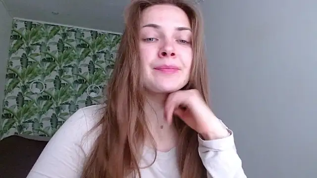 Olivia shine online show from 10-22-25, 04:12