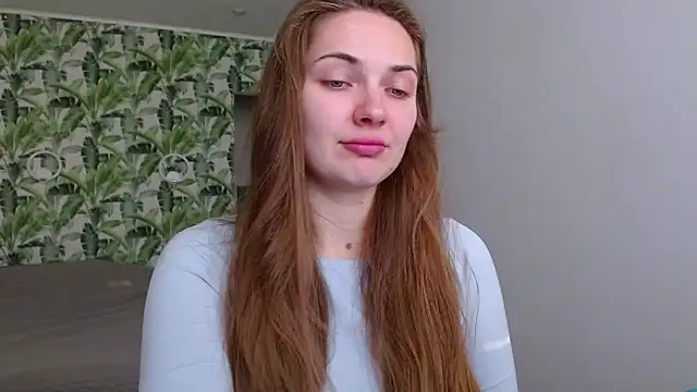 Olivia shine online show from 10-07-25, 04:24