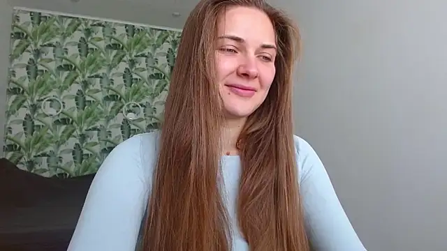 Olivia shine online show from 10-26-25, 05:19