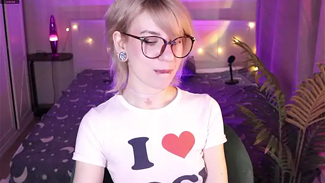  Moonlight t online show from 03-19-26, 08:14