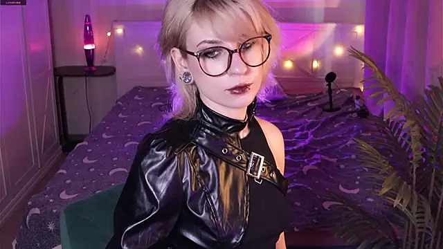  Moonlight t online show from 04-02-26, 08:54