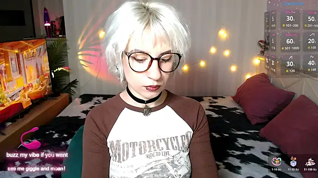  Moonlight t online show from 12-16-25, 08:51