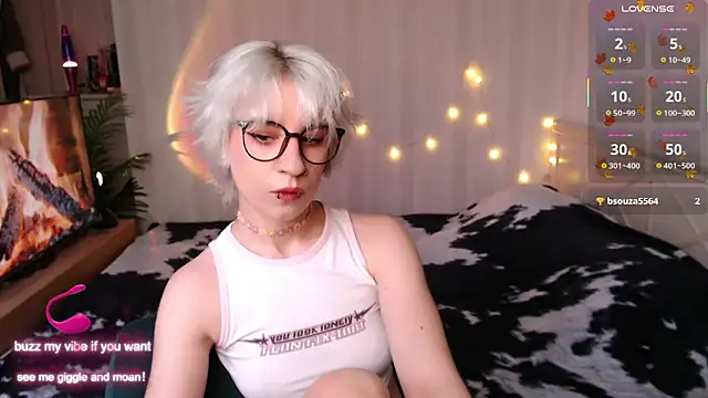  Moonlight t online show from 11-20-25, 09:10