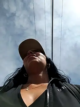 Emily Wane online show from 04-18-26, 03:03