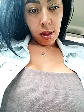 Emily Wane online show from 10-13-25, 04:08