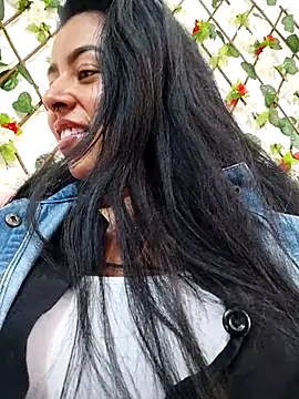 Emily Wane online show from 09-10-25, 03:55