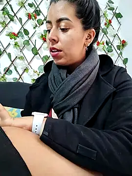 Emily Wane online show from 10-17-25, 05:37