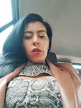 Emily Wane online show from 10-25-25, 04:40