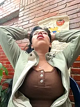Emily Wane online show from 07-08-26, 05:57