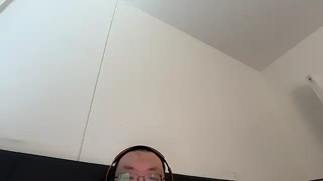 slaveasianboy online show from 04-19-26, 03:13