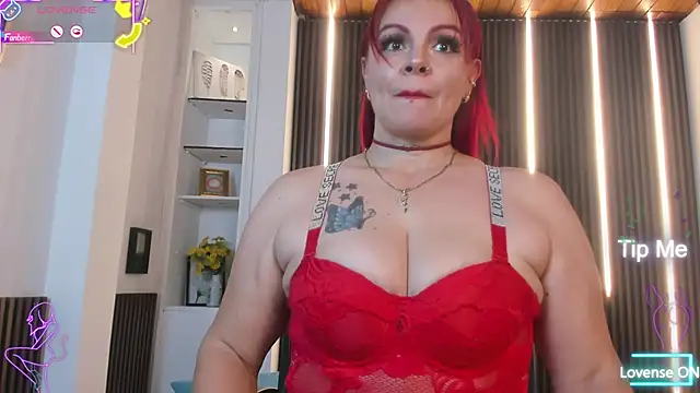 victoria mooree online show from 10-09-25, 04:40