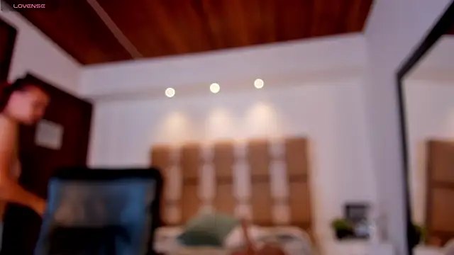 victoria mooree online show from 09-09-25, 07:34