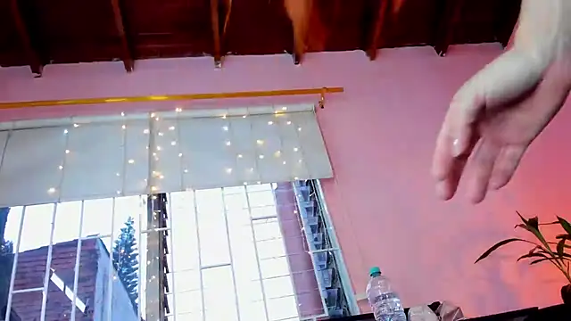 Snapshot of _aline_hall chatting on 03-10-25, 11:23 aline hall online show from 03-10-25, 11:23