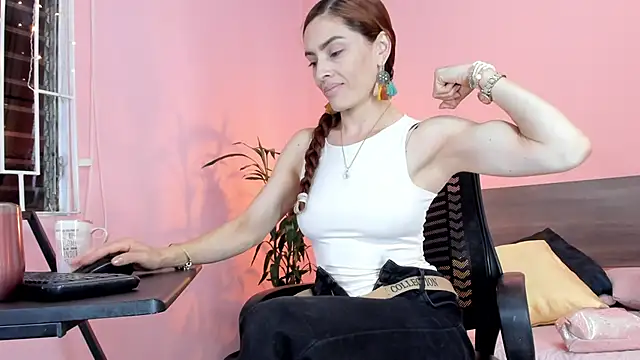 Snapshot of _aline_hall chatting on 03-05-25, 11:06 aline hall online show from 03-05-25, 11:06