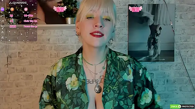 Snapshot of RachelCart chatting on 02-17-25, 03:47 RachelCart online show from 02-17-25, 03:47