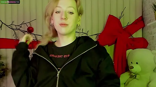 RachelCart online show from 12-22-25, 03:06