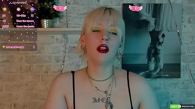 Snapshot of RachelCart chatting on 02-18-25, 06:48 RachelCart online show from 02-18-25, 06:48