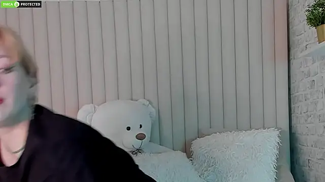 RachelCart online show from 11-17-25, 03:10