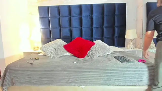 Snapshot of EVELIN_MASON chatting on 07-12-26, 12:11 EVELIN MASON online show from 07-12-26, 12:11