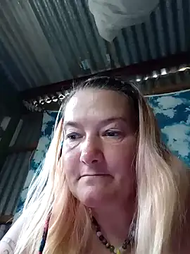 Snapshot of GingerKtm21 chatting on 03-22-25, 02:58 GingerKtm21 online show from 03-22-25, 02:58
