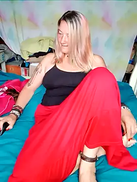 Snapshot of GingerKtm21 chatting on 03-08-25, 04:06 GingerKtm21 online show from 03-08-25, 04:06