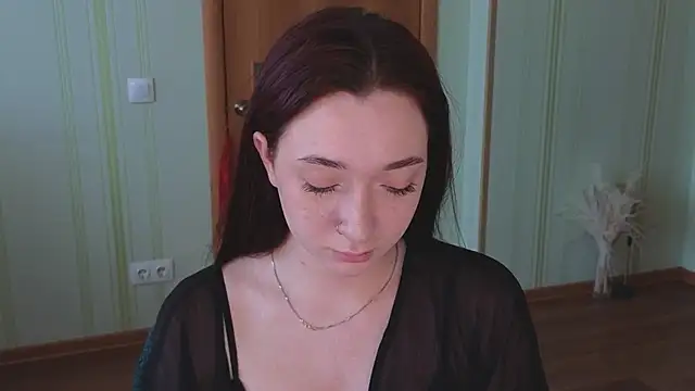 Snapshot of YasmineWest chatting on 02-13-25, 08:27 YasmineWest online show from 02-13-25, 08:27