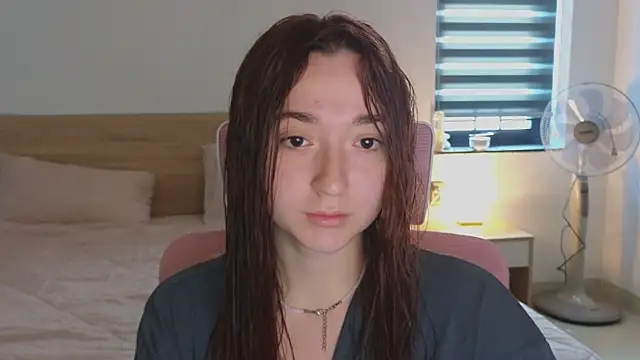 YasmineWest online show from 04-05-26, 12:28