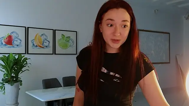 Snapshot of YasmineWest chatting on 07-26-26, 01:34 YasmineWest online show from 07-26-26, 01:34